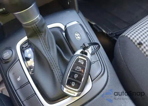 2018 Hyundai Kona Sel from USA, damaged, VIN KM8K22AA4JU183589